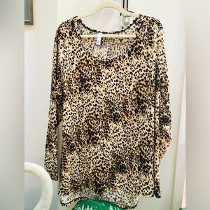 LuLaRoe Leopard Print Long Sleeve Top